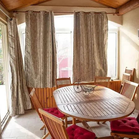 Petit Paradis . Villa Pujaut