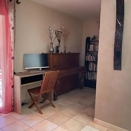 Villa Petit Paradis .