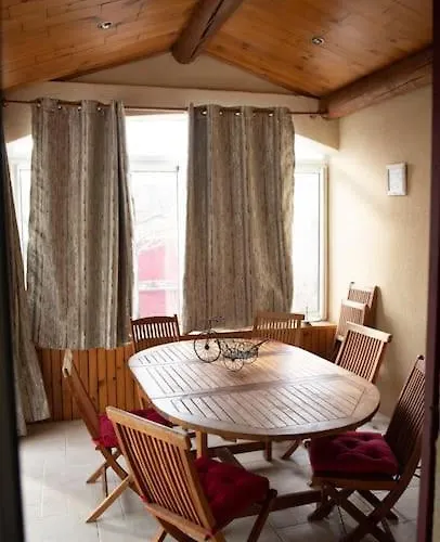 Petit Paradis . Villa *